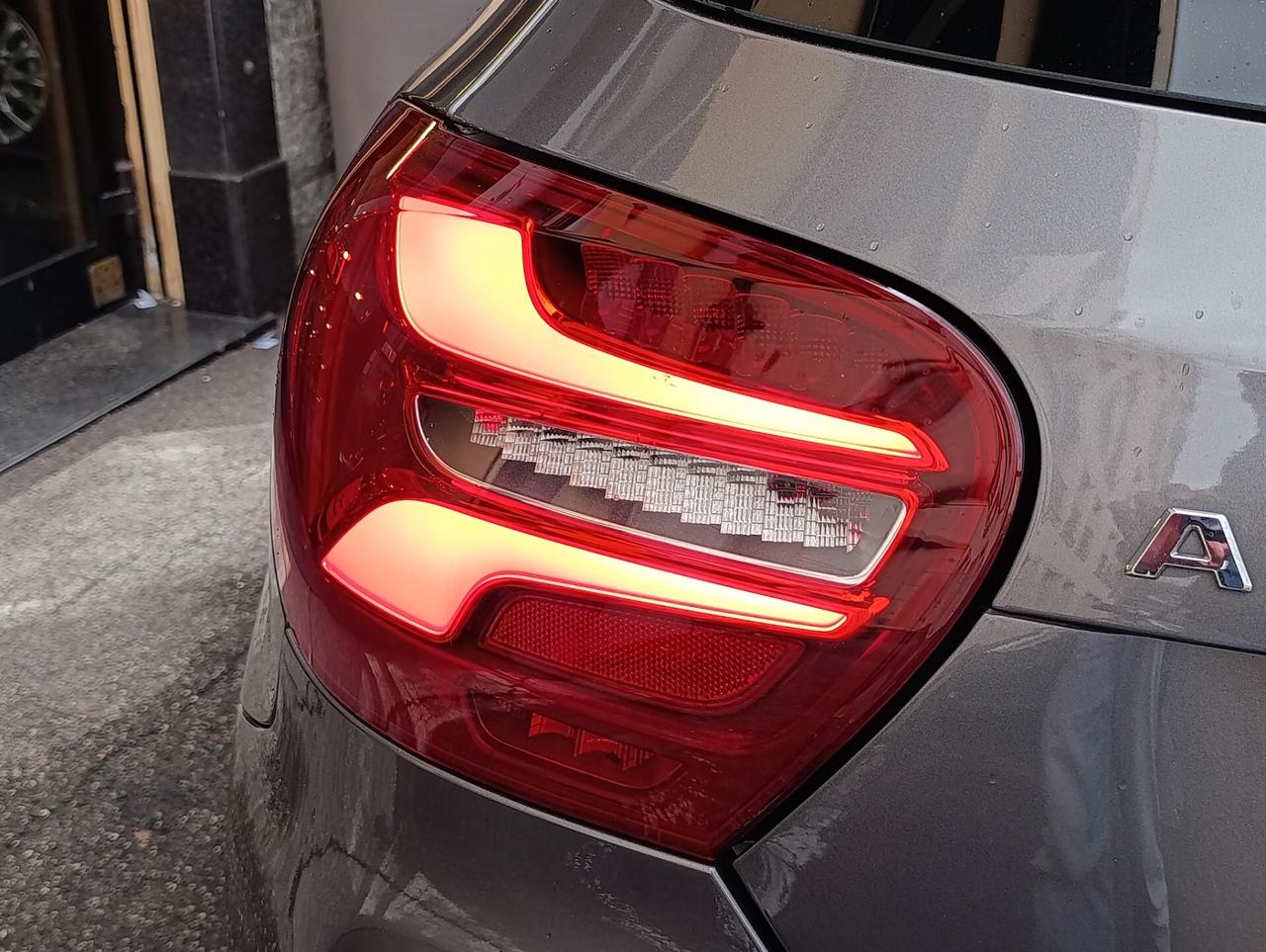 Mercedes-benz A 180 Sport Navi/LED/Telecamera/Cerchi 18