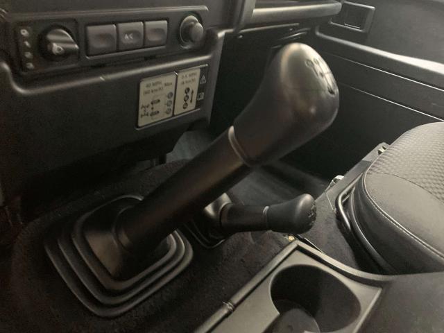 Land Rover Defender Defender 90 2.4 td S SW