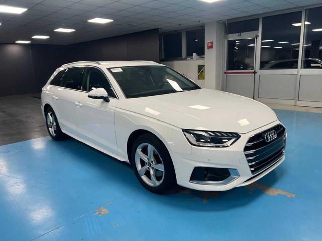 AUDI A4 Avant 30 TDI/136 CV S tronic Business Advanced