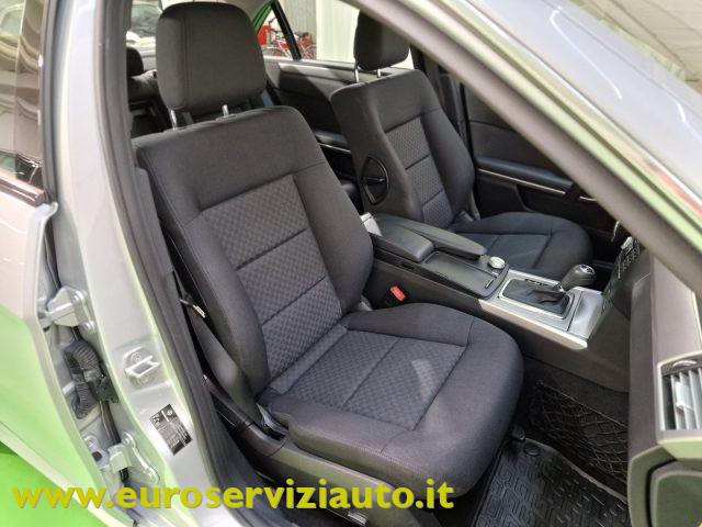 MERCEDES-BENZ E 220 CDI BlueEFFICIENCY Elegance