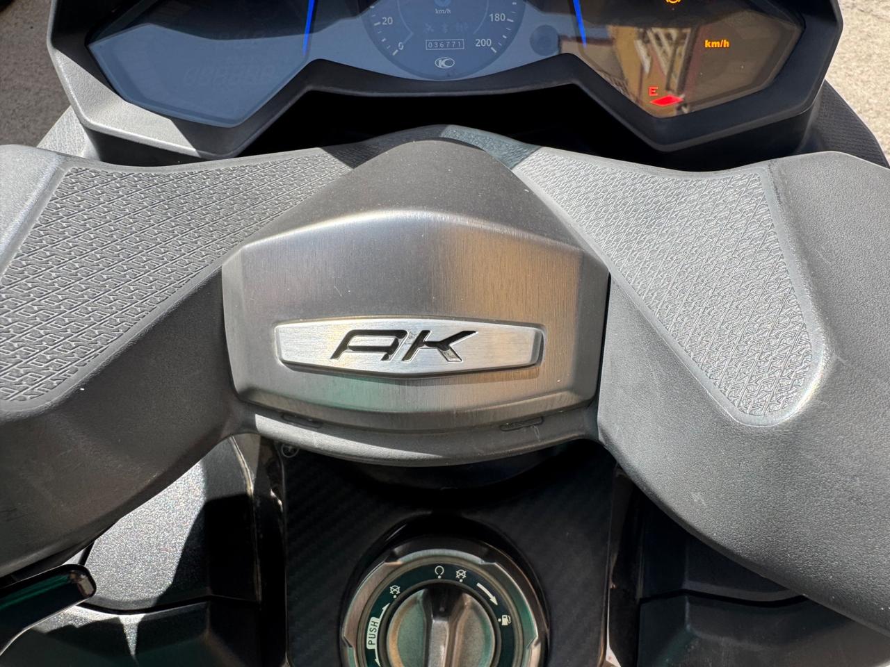 Kymco AK 550 Sport