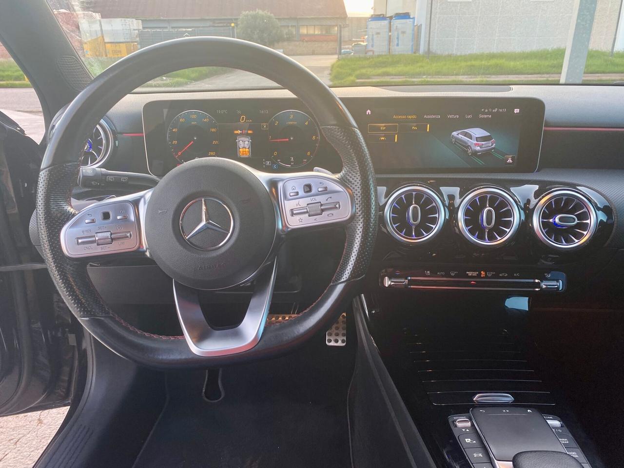Mercedes A 180 D 115 CV aut. Premium AMG