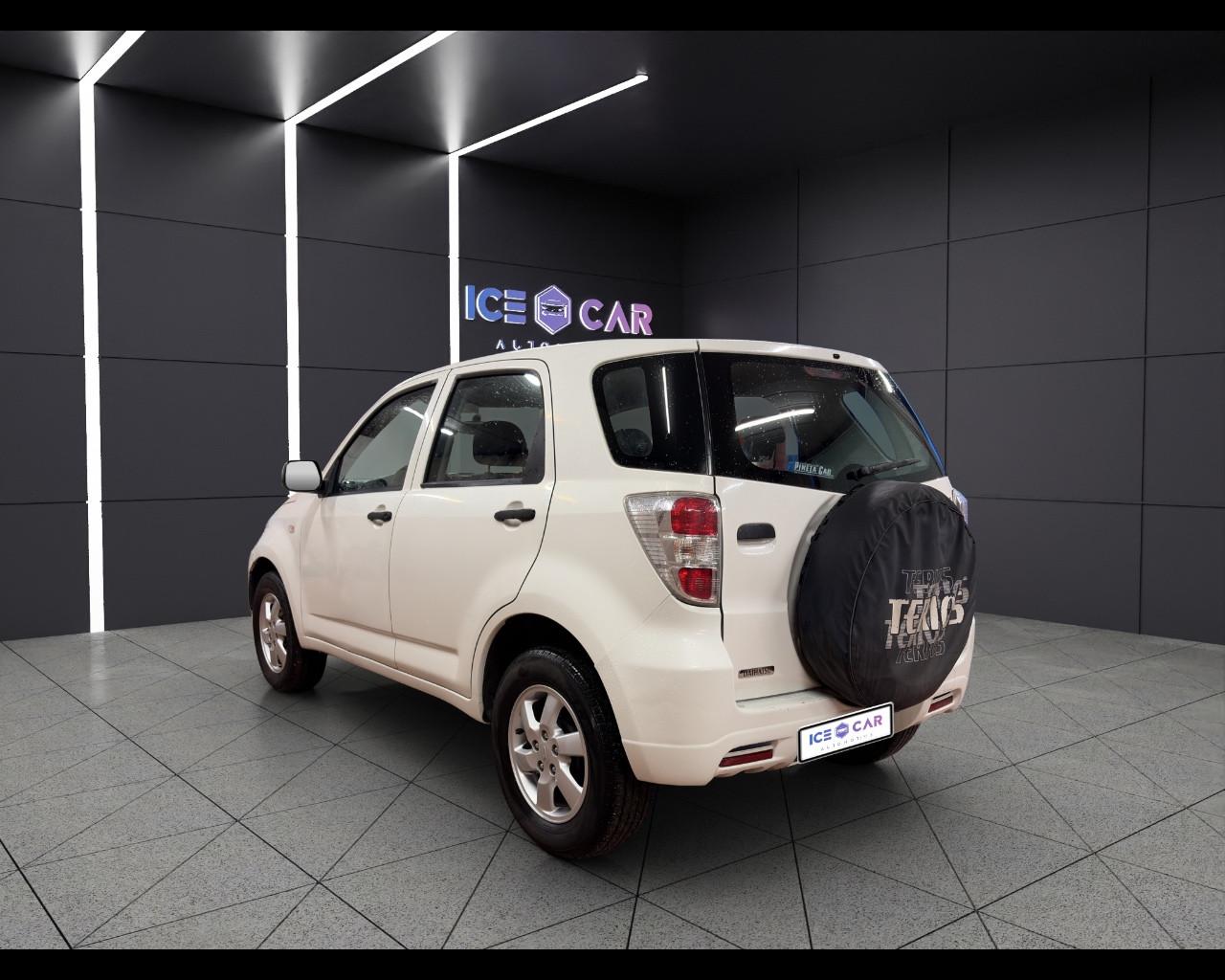 DAIHATSU Terios 1.5 2WD B Easy Five