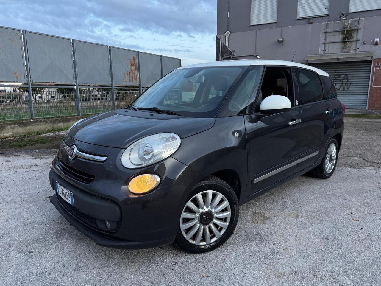 Fiat 500L Living 1.6 Multijet 120 CV Lounge PARI AL NUOVO