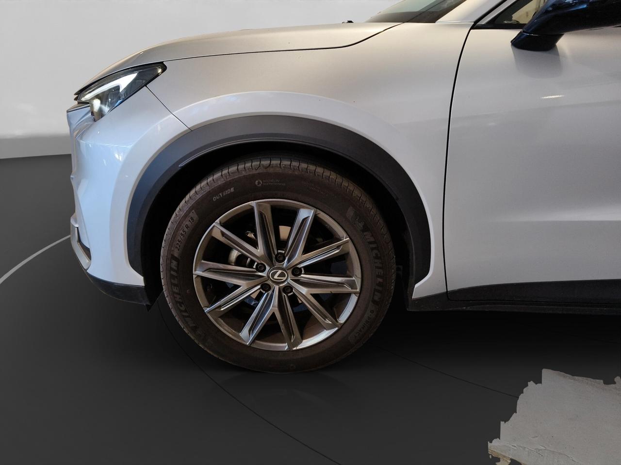 Lexus LBX Hybrid 4WD Relax