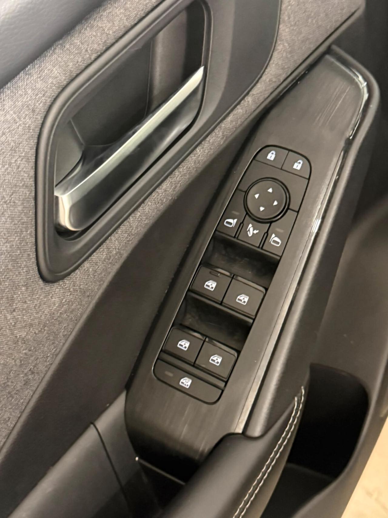 Nissan Qashqai MHEV 140 CV Tekna 20.000 KM ANNO 2025