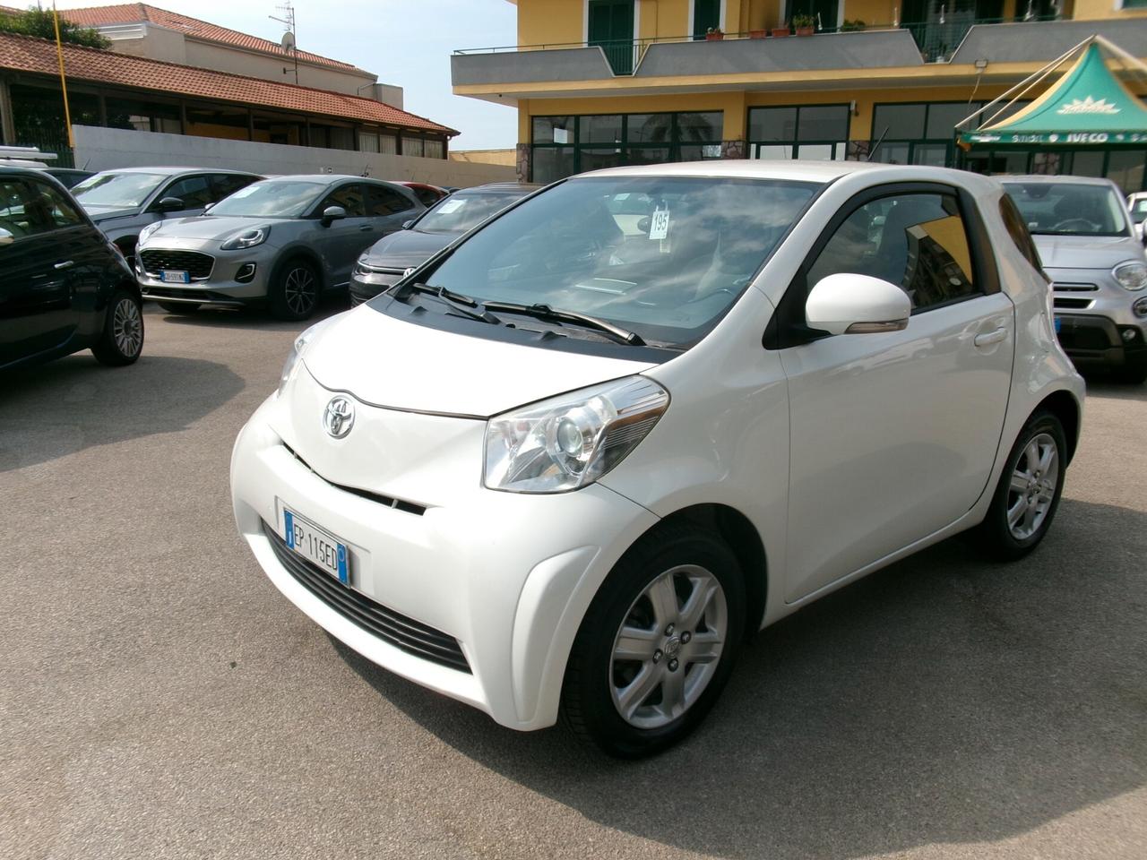 Toyota iQ 1.0 LOUNGE CVT AUTOMATICA NAVIGATORE *PERFETTA*