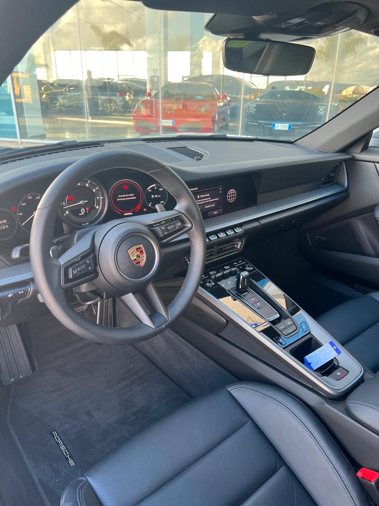 Porsche 992 Coupe Carrera possibilità noleggio no scoring