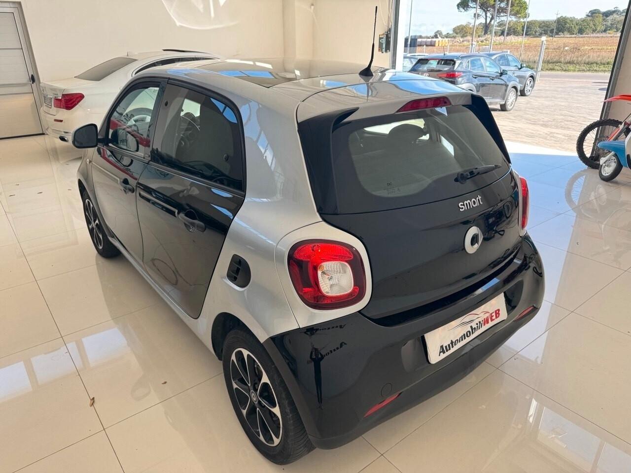 Smart ForFour 60 1.0 Black Passion
