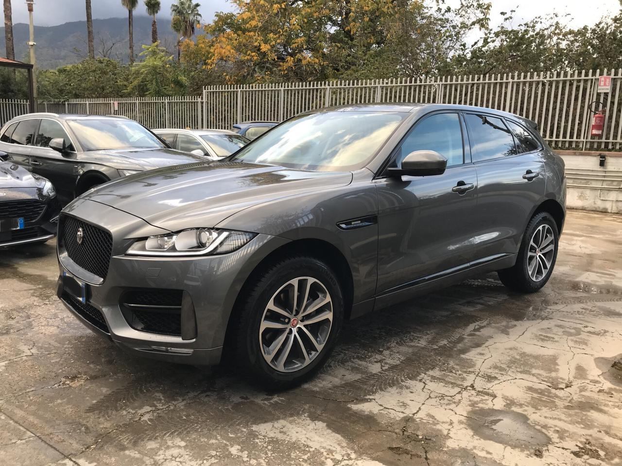 Jaguar F-Pace 2.0 D 180 CV AWD aut. R-Sport