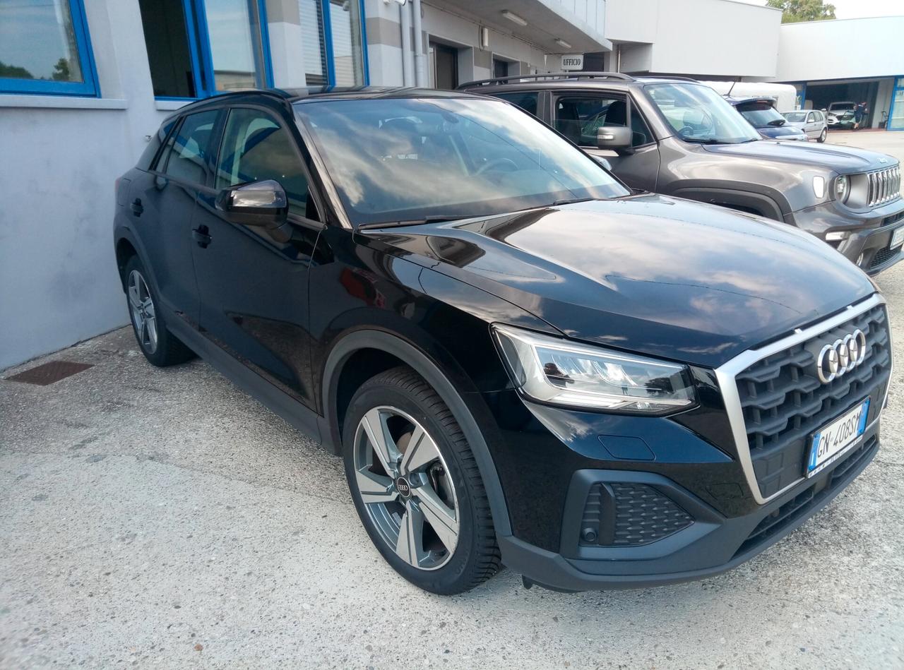 Audi Q2 30 TFSI Business Advanced