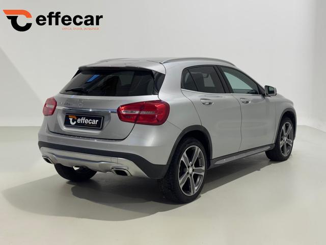MERCEDES-BENZ GLA 220 d Automatic Premium