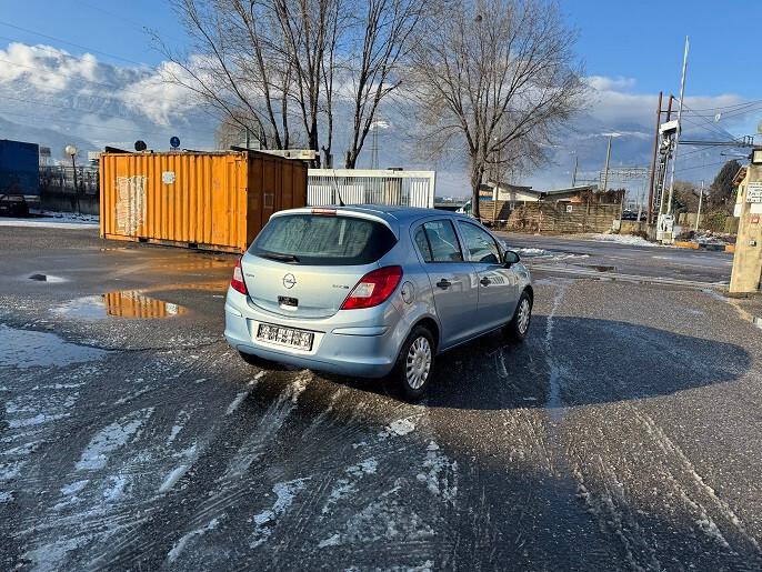 Opel Corsa 1.0 12V 5 porte Enjoy