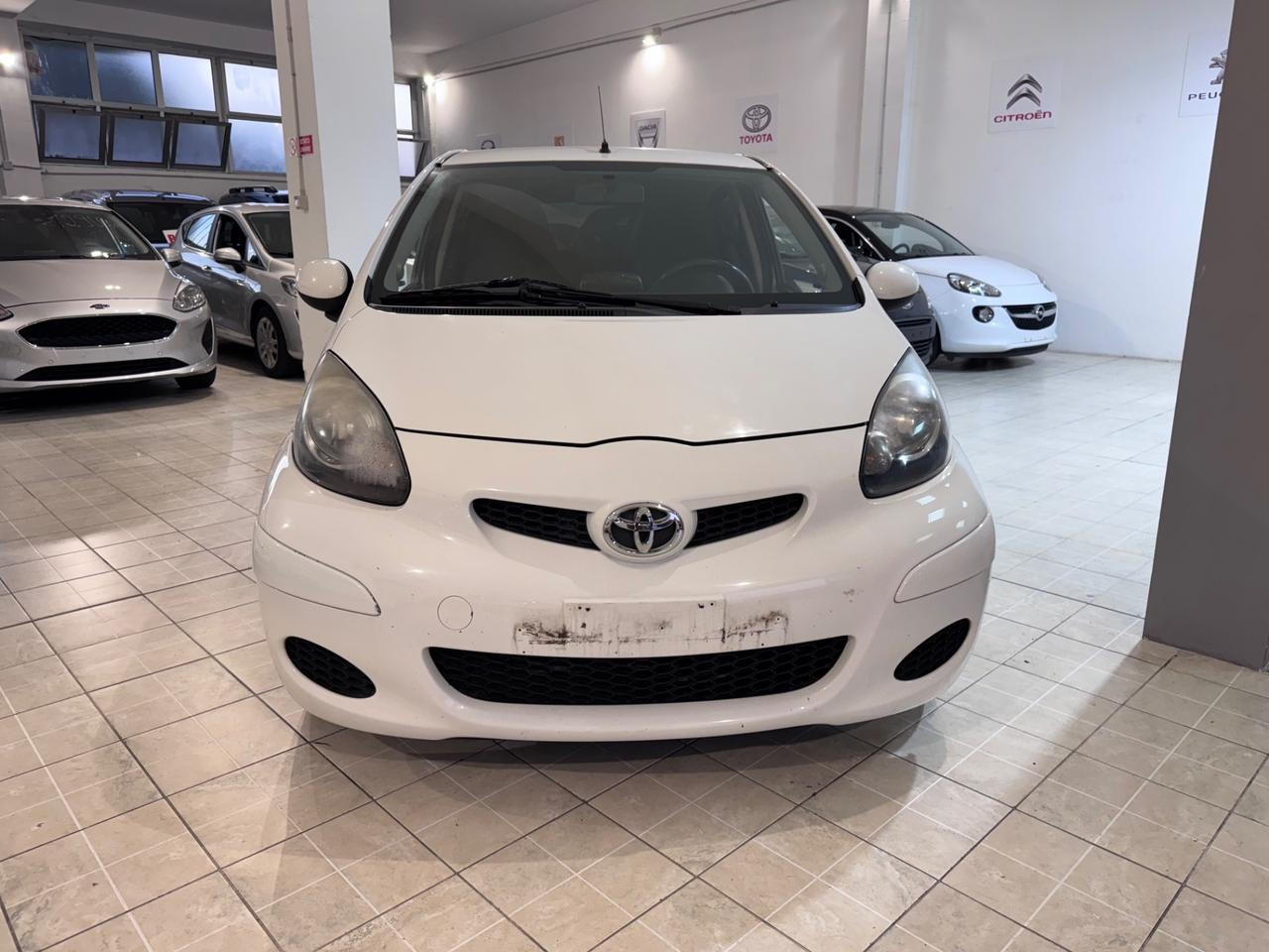 Toyota Aygo 1.0 12V VVT-i 5 porte Now Connect