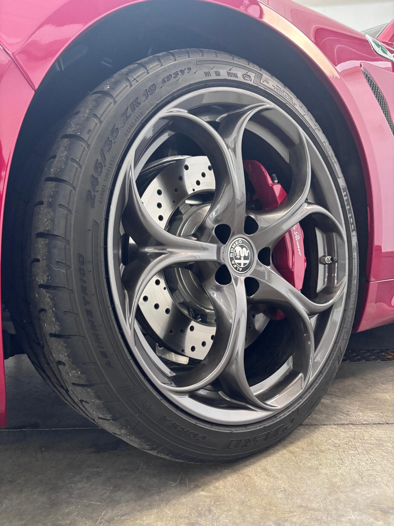 Alfa Romeo Giulia 2.9 V6 Bi-Turbo AT8 Quadrifoglio