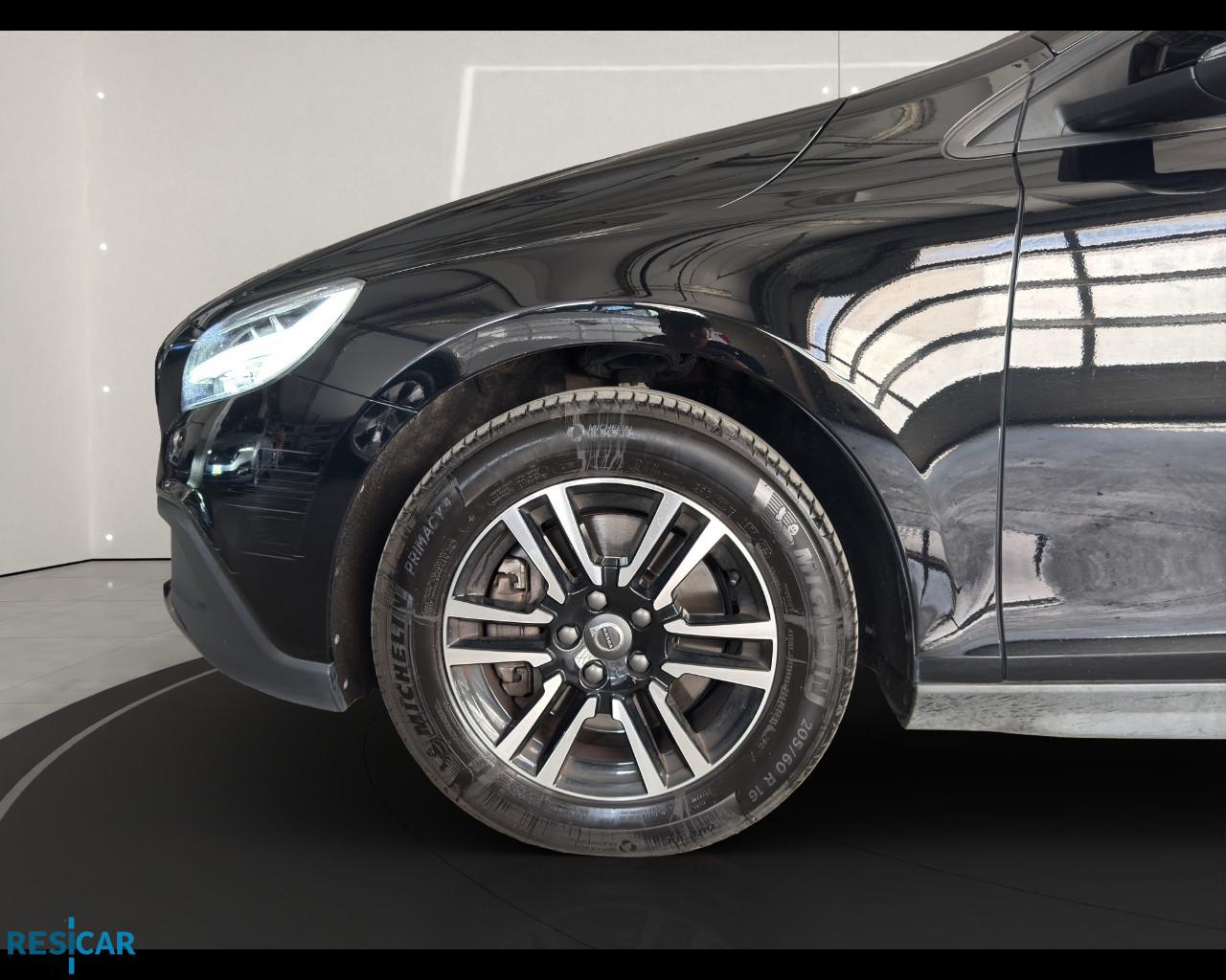 VOLVO V40 Cross Country 2.0 d2 Business Plus