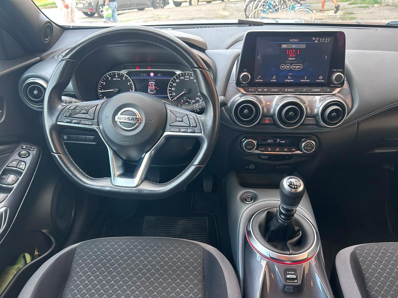 Nissan Juke N-Design 1.0 DIG-T 117 #12140