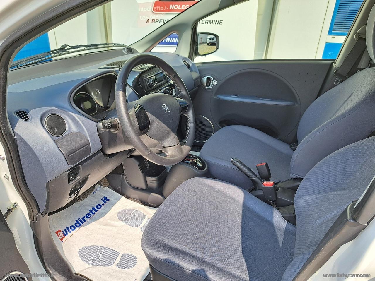 PEUGEOT iOn Access