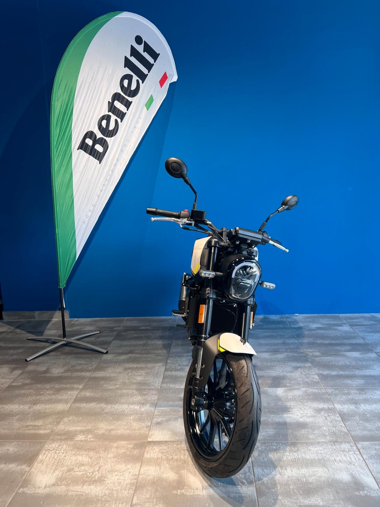 Benelli Leoncino 250 - KM 0