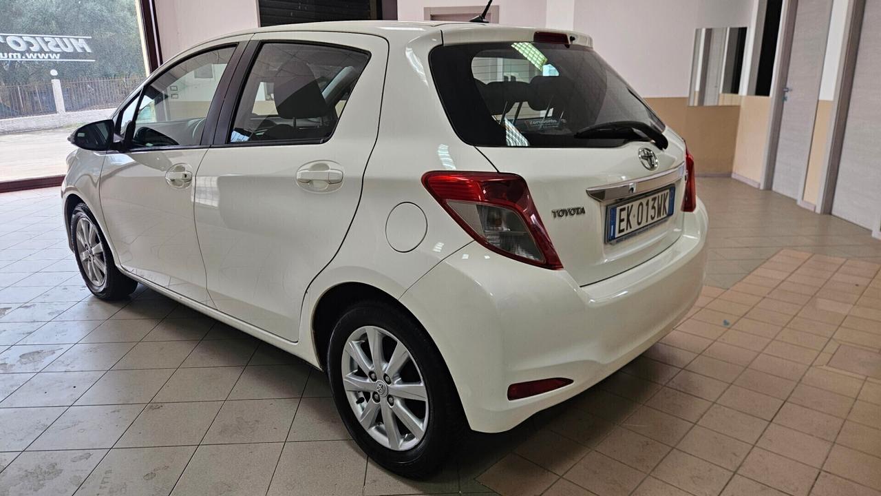 Toyota Yaris 1.0 5 porte Lounge