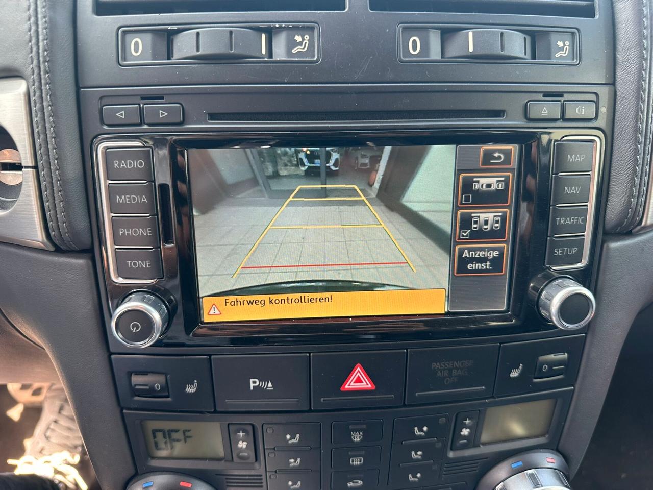 Volkswagen Touareg 6.0 W12 450cv UNIPRO