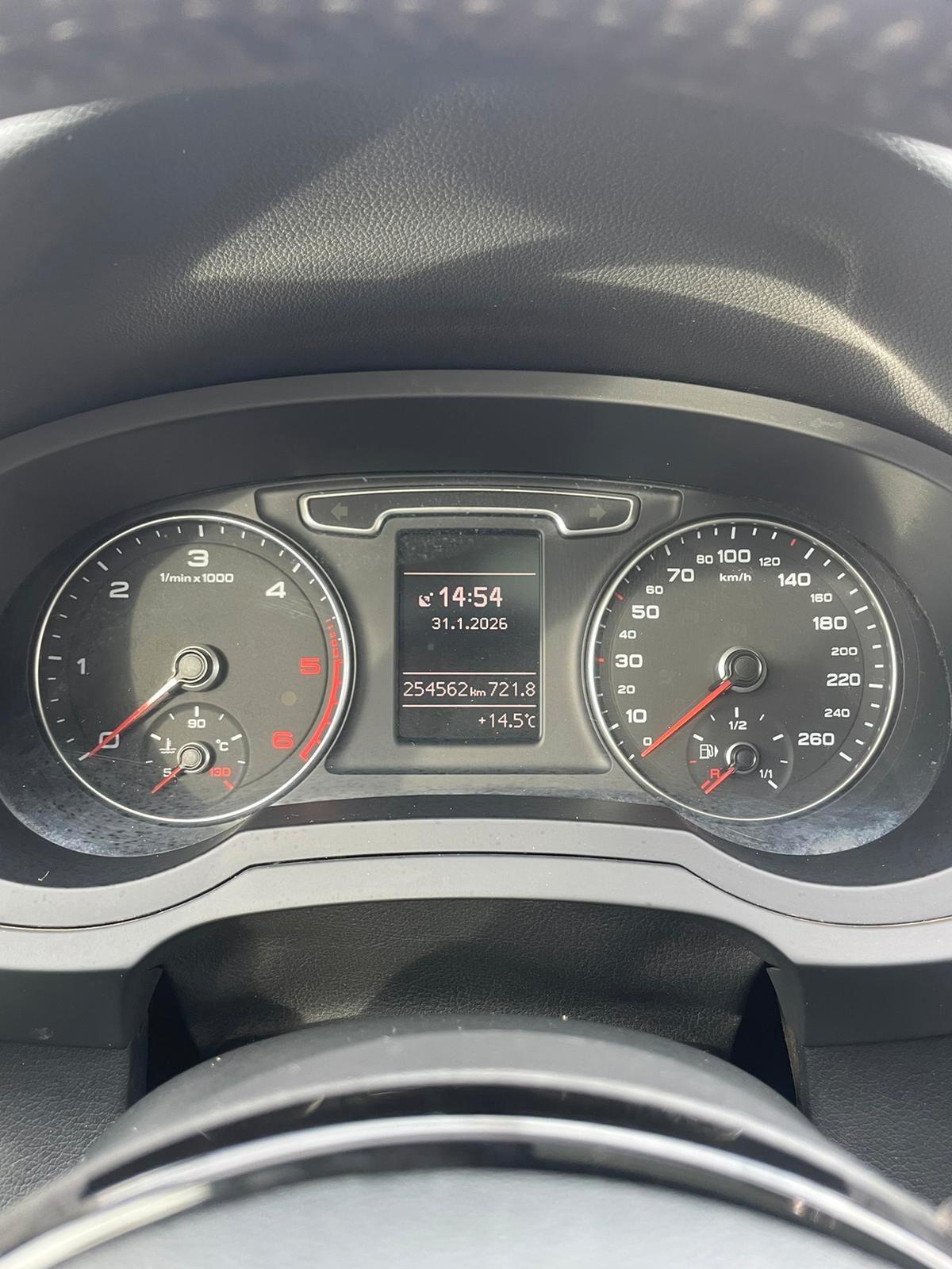 Audi Q3 2.0 TDI quattro Business