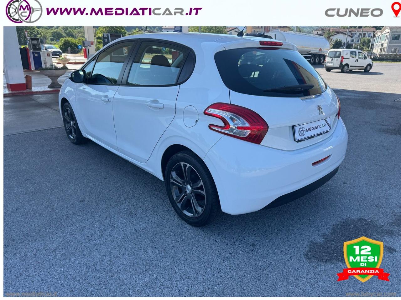 PEUGEOT 208 1.4 HDi 68 CV 5p. Allure