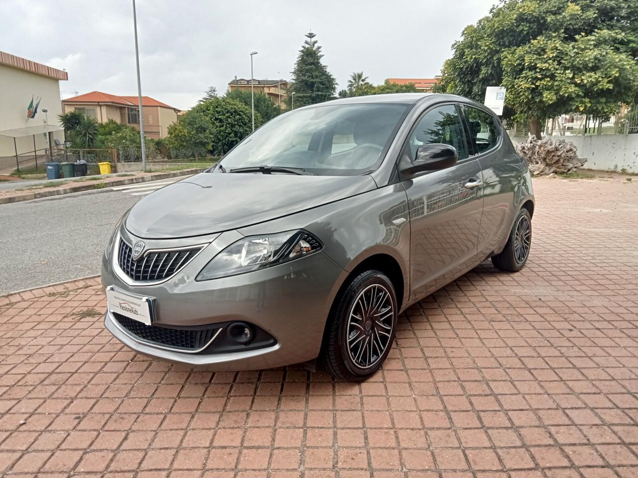 Lancia Ypsilon 1.0 FireFly 5 porte S&S Hybrid Ecochic Gold 2022