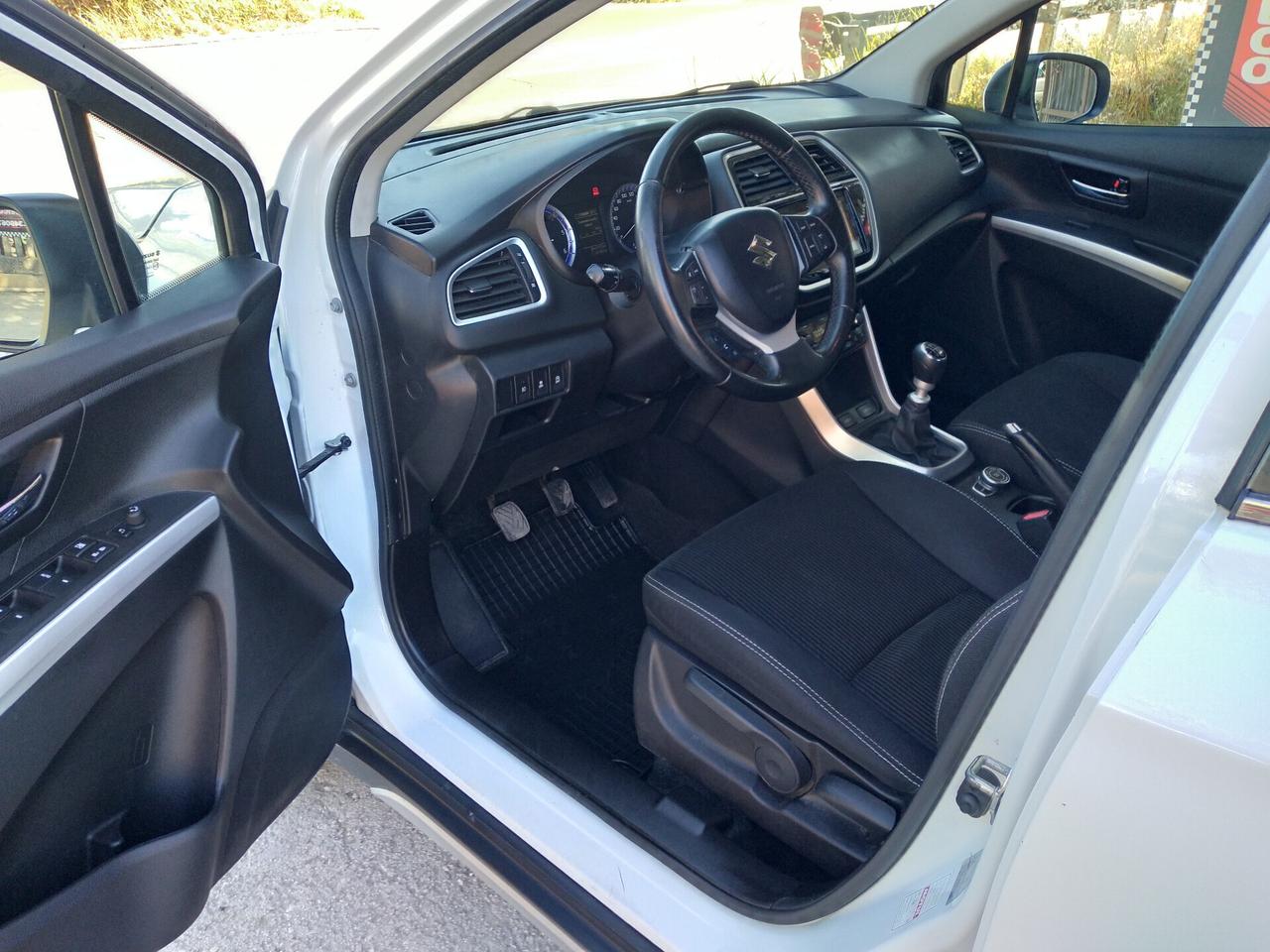 Suzuki S-Cross 1.6 DDiS 4WD All Grip Top
