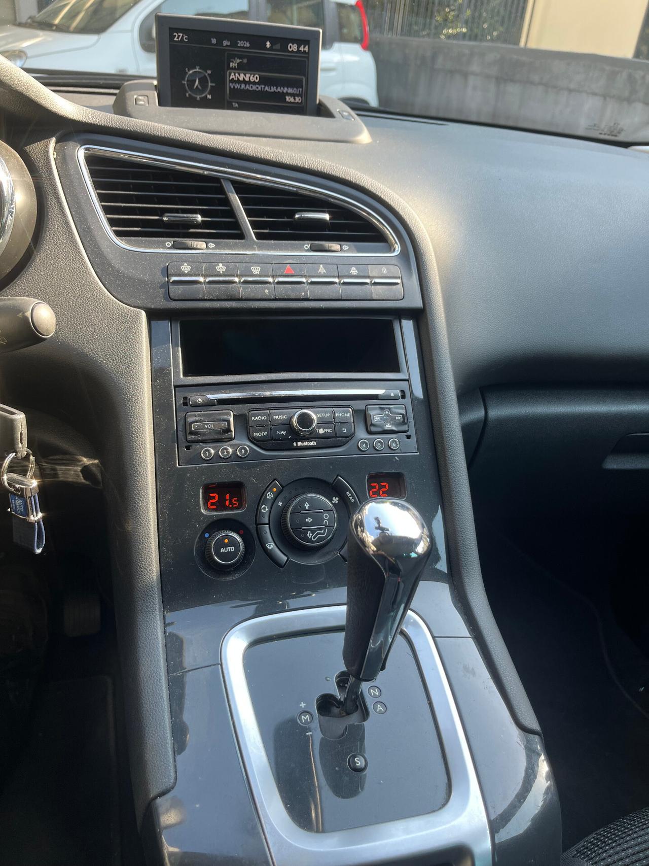 PEUGEOT 5008 1.6 HDi CAMBIO AUTOMATICO - 7 POSTI - ANCHE PER NEOPATENTATI