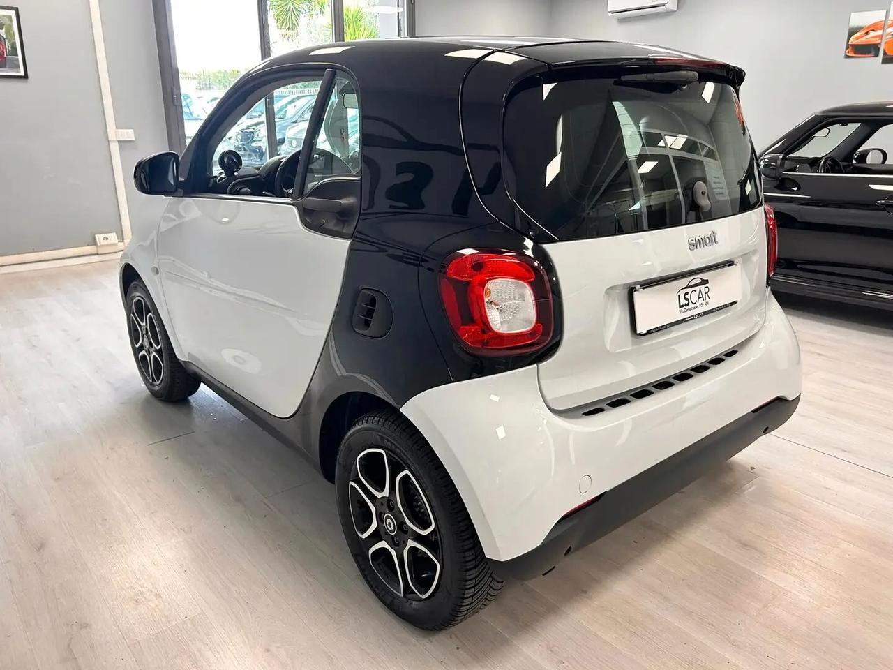 Smart ForTwo 70 1.0 Passion~UniPro~Km e Tagliandi Certificati~Promo Finanziamento~Pronta Consegna