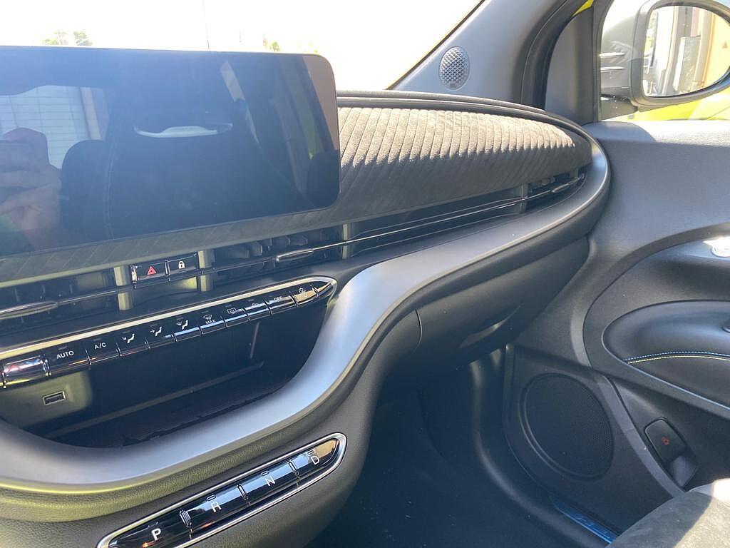 Abarth 500e Scorpionissima