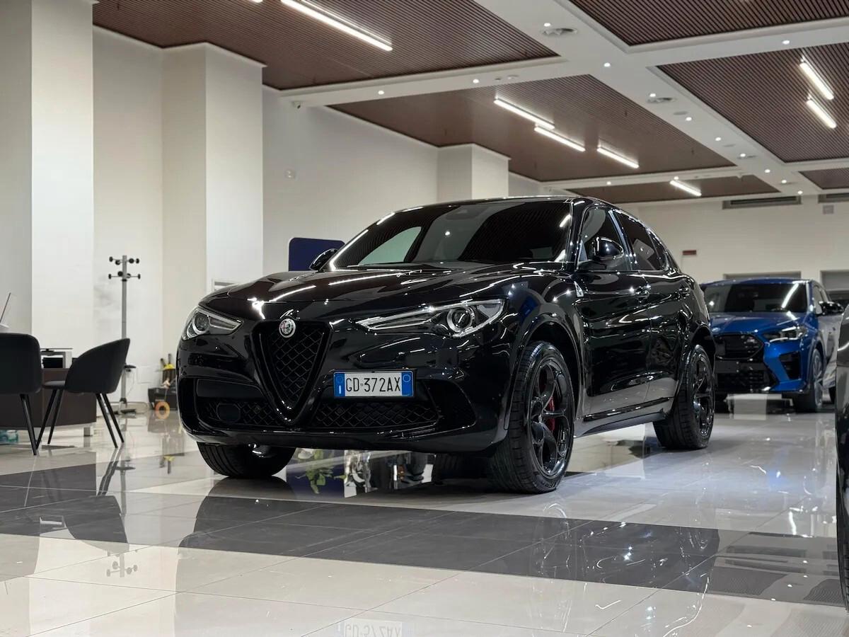 Alfa Romeo Stelvio 2.9 Bi-Turbo V6 510 CV AT8 Quadrifoglio