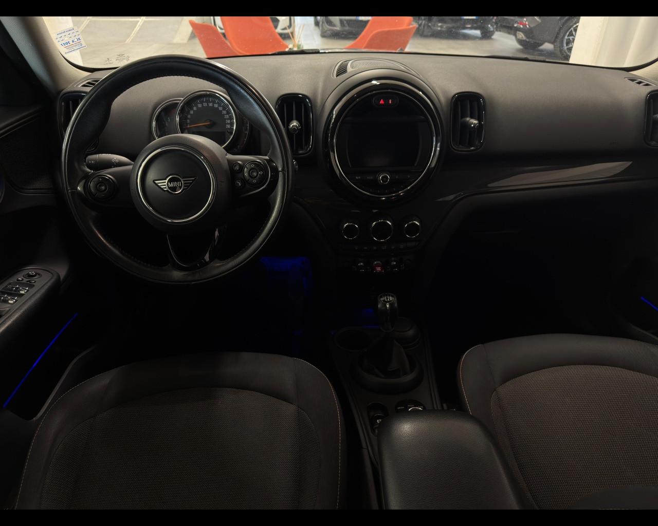 MINI Mini Countrym.(F60) - Mini 2.0 Cooper D Boost Countryman ALL4