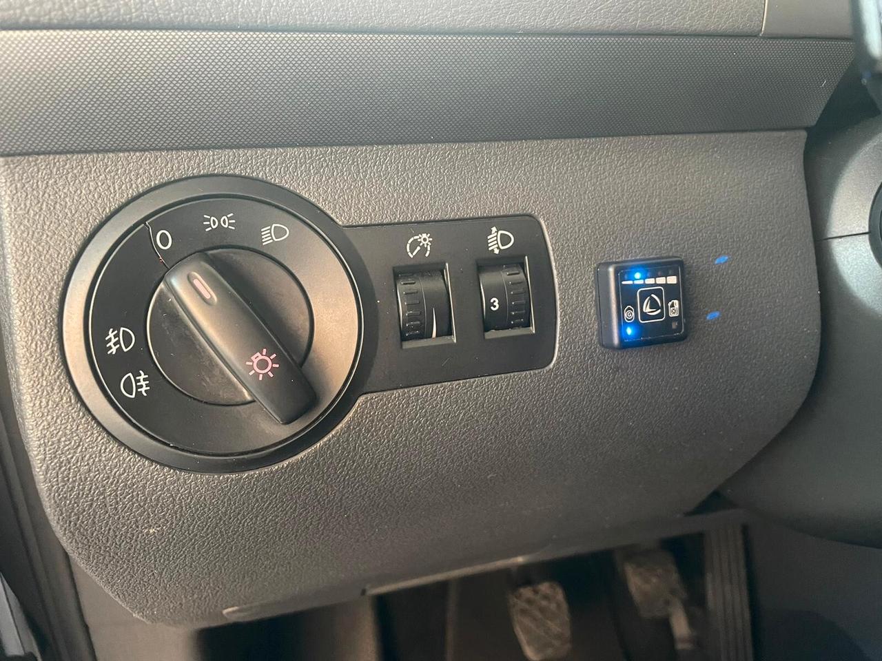 Volkswagen Touran 1.6 Trendline GPL