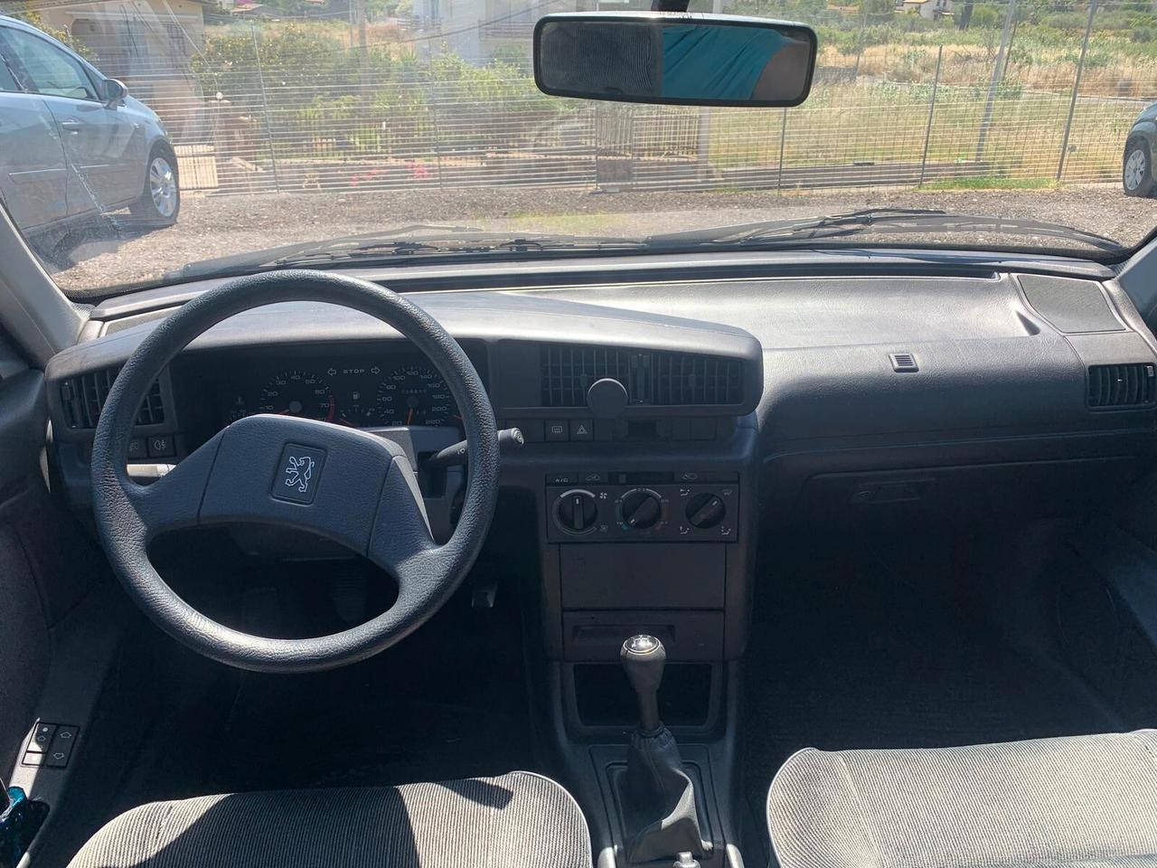 Peugeot 405 1.6 SR