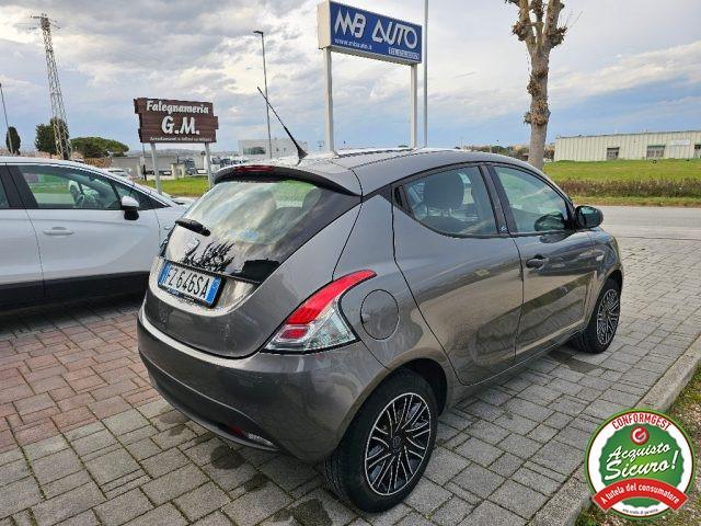 LANCIA Ypsilon 1.2 69 CV 5 porte GPL Ecochic Elefantino Blu