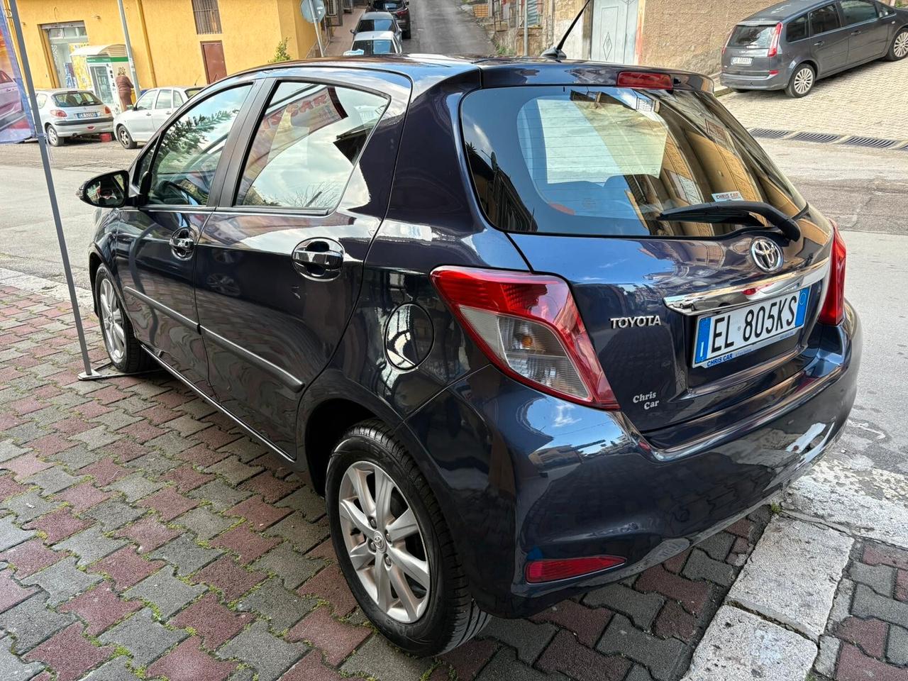 Toyota Yaris 1.3 5 porte Lounge