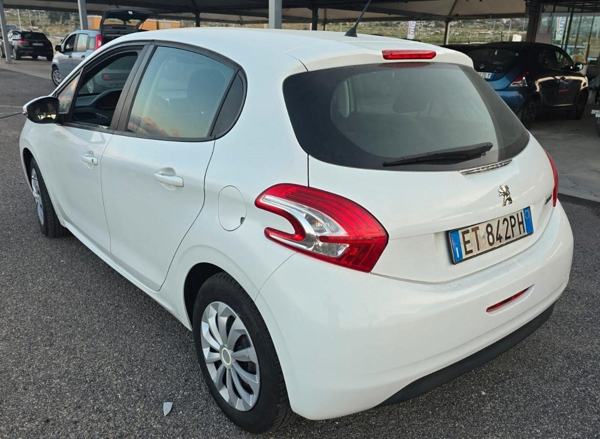 Peugeot 208 1.2cc 82 CV 5 porte Allure - PERFETTE CONDIZIONI -