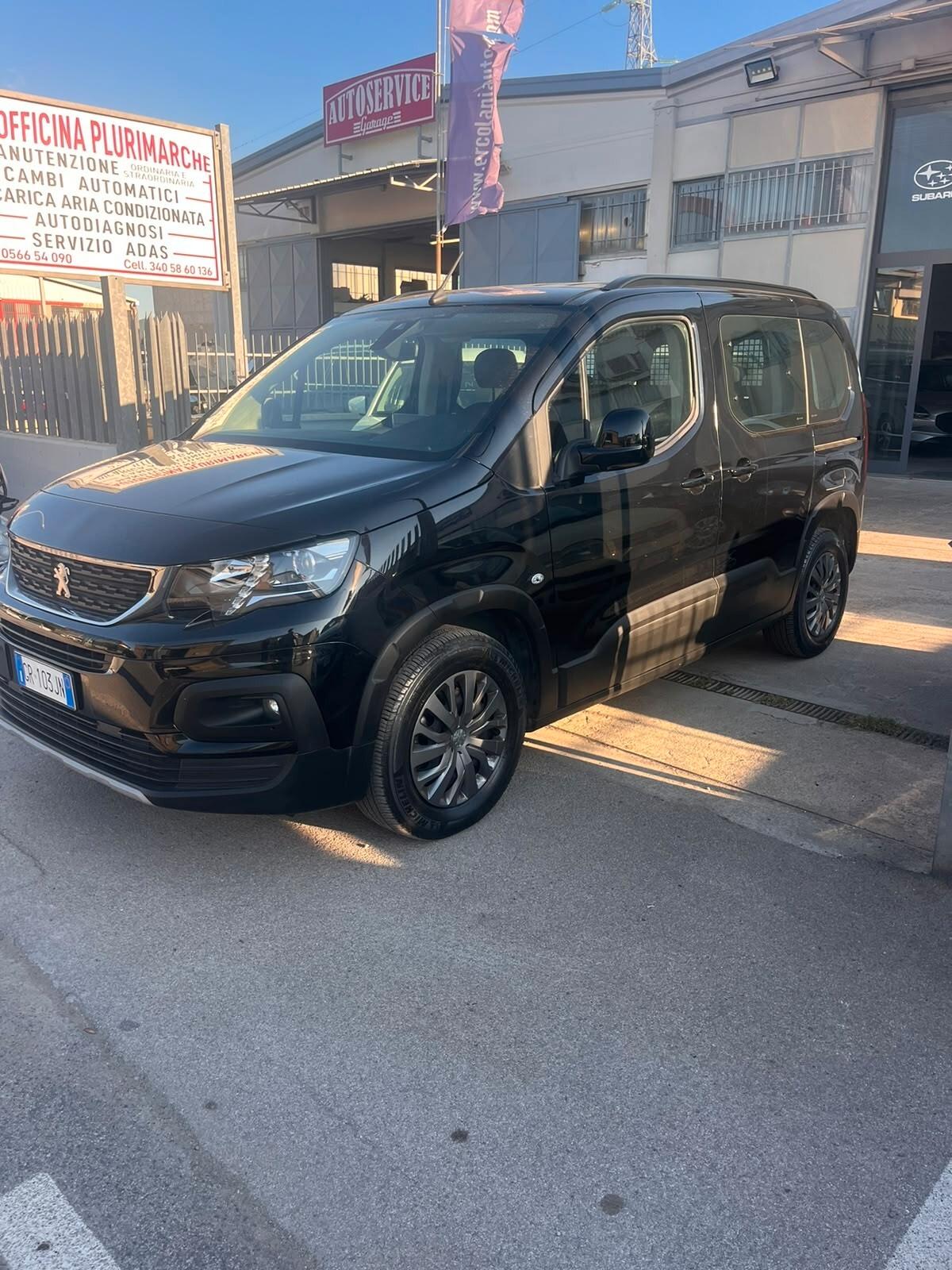 Peugeot Rifter Mix BlueHDi 130 S&S EAT8 PC Allure Standard