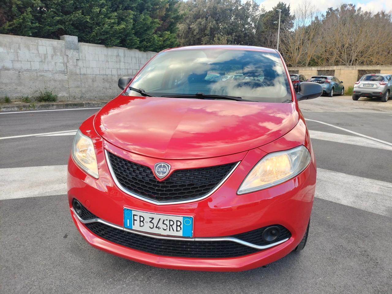 Lancia Ypsilon 1.2 69 CV 5 porte Elefantino 80.000km