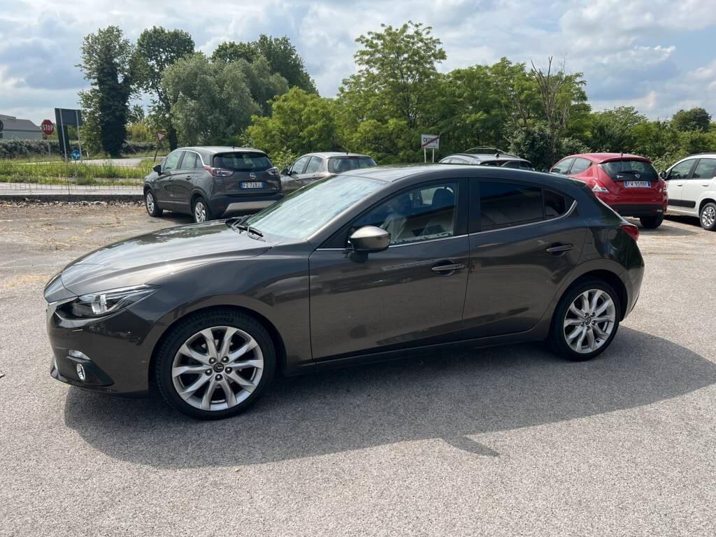 Mazda 3 Mazda3 2.2 Skyactiv-D Exceed