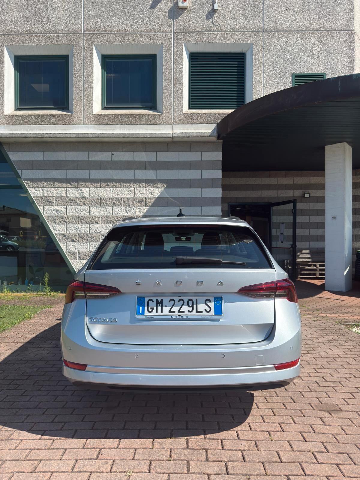 Skoda Octavia 2.0 TDI EVO SCR Wagon Executive