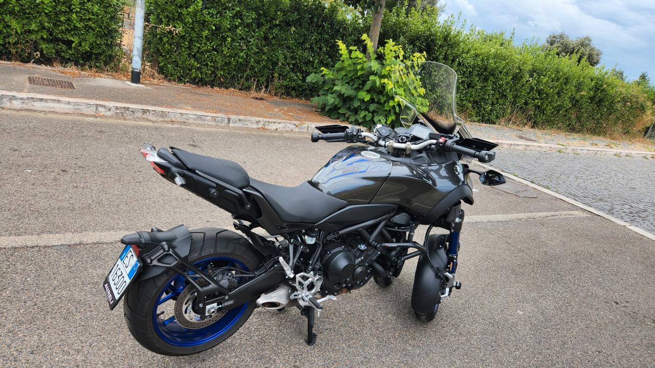 Yamaha Niken Gt