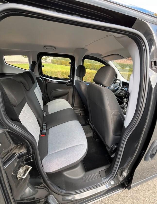 Fiat Qubo 1.4 8V 77 CV Easy DOPPIA PORTA POSTERIORE Autovettura