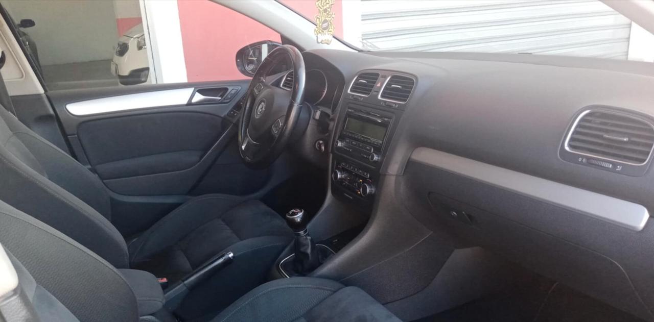 Volkswagen Golf 1.6 TDI DPF 5p. Highline