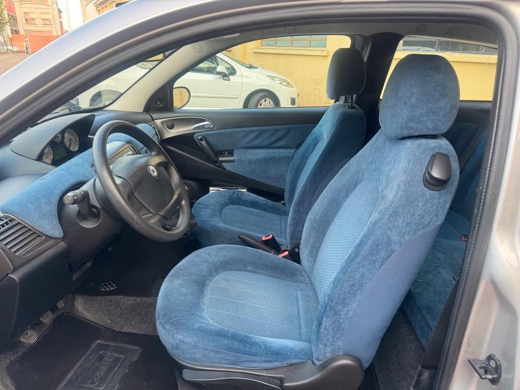 Lancia Ypsilon 1.2 16V Oro 120000km