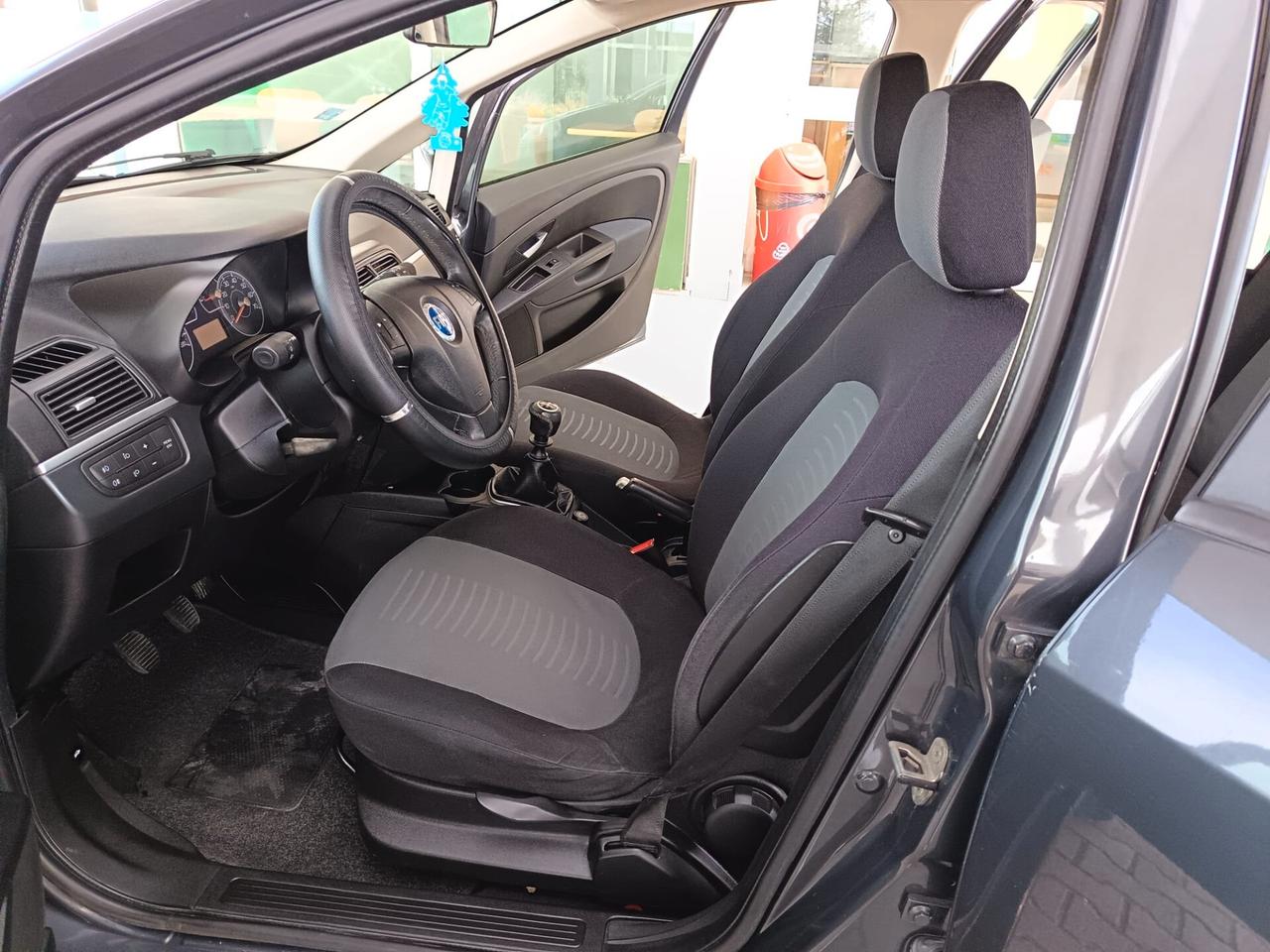 Fiat Grande Punto 2008 1.2BENZINA 65 CV 5 PORTE 160.0000KM OCCASIONE NEOPATENTATI