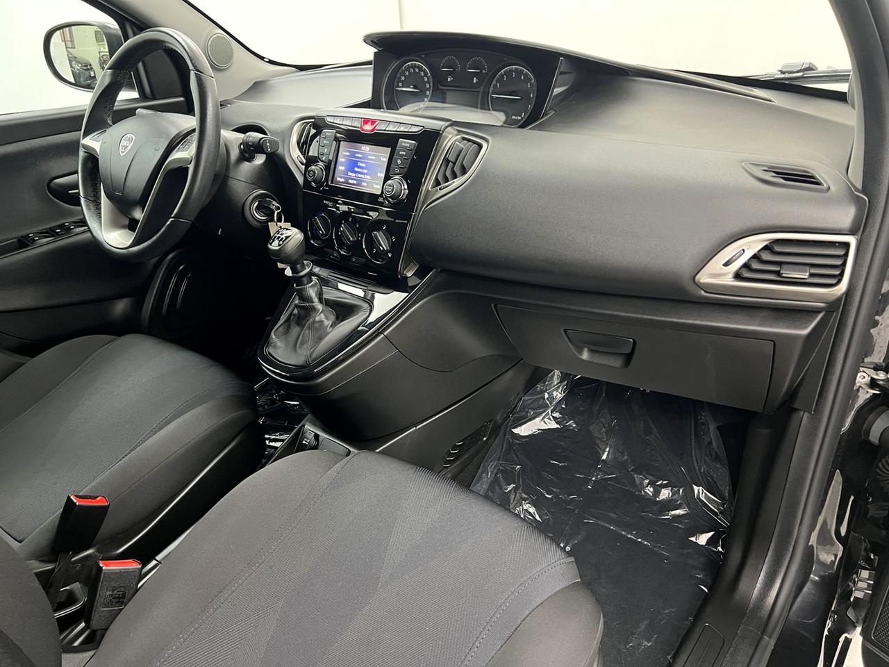 LANCIA Ypsilon III 2015 Ypsilon 1.0 firefly hybrid Gold s&s 70cv