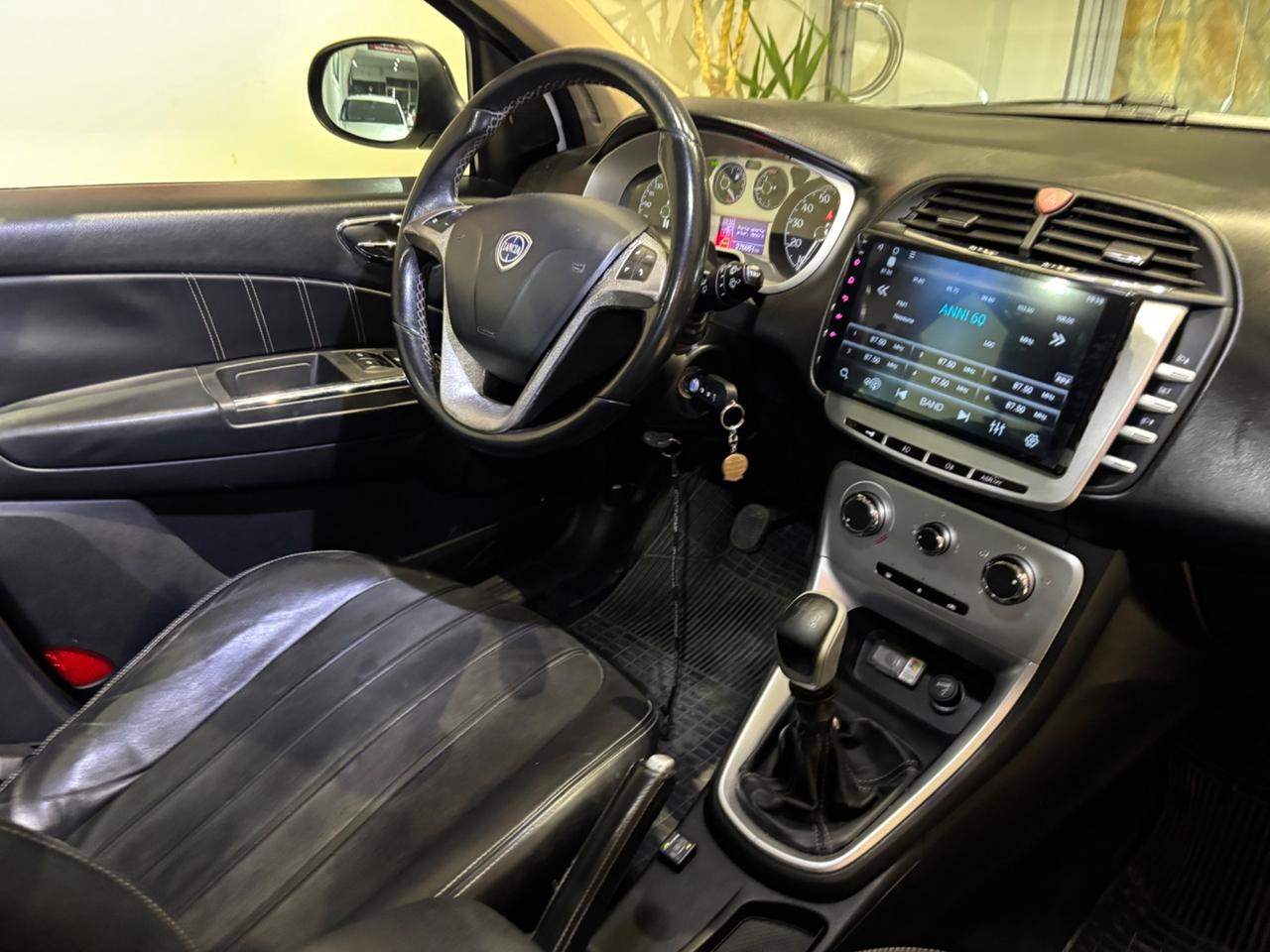 Lancia Delta 1.4 T-Jet 120 CV Platino Ecochic GPL